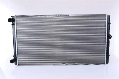Radiateur eau ailettes - d'eau,