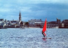 *14741 cpm windsurfing in front of Roscoff