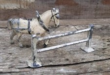 ANCIEN CHEVAL DE TRAIT  AVEC