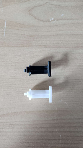 Lot agrafes moulure - 2,