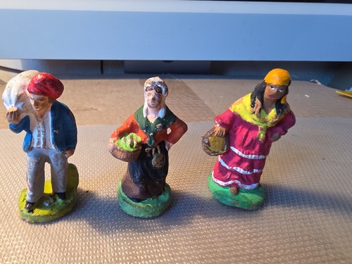 Lot santons h 5 cm - de,