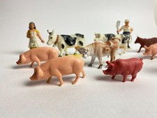 Lot de 14 figurines - LES