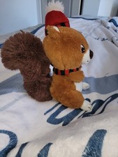 Peluche Ecureuil Marron Bonnet
