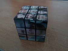 RUBIKS CUBE  .