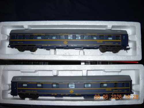 Voiture lits train bleu - lits,