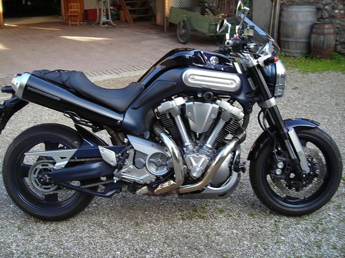 Yamaha mt01 tout ans - yamaha,