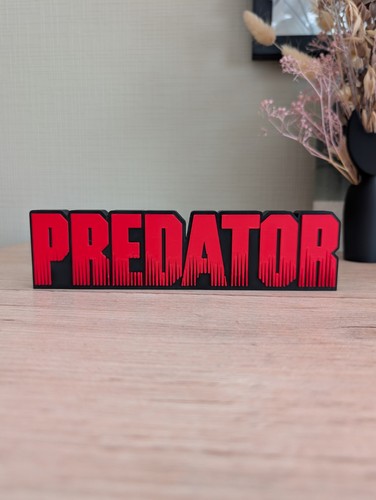 Logo film predator avec - logo,