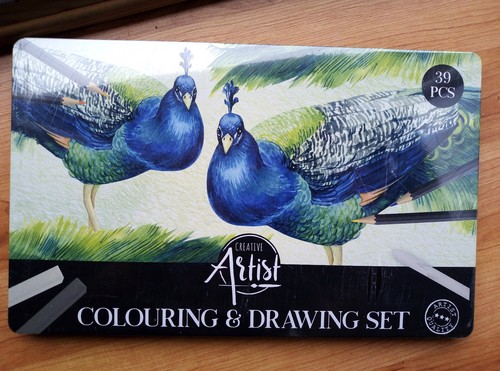 Boîte crayons couleurs - de,