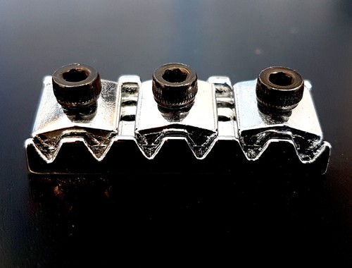 Locking nut type floyd - locking,
