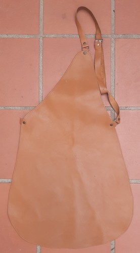 Rare tablier cuir sapeur - cuir, de