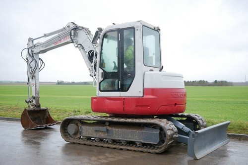 Takeuchi tb180fr mini digger - takeuchi,