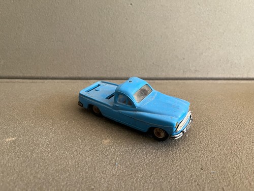 Ancienne voiture miniature - ancienne,
