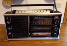 Radio GRUNDIG  Satellit 2100 multi-bandes FM/LW/SW/MW  0-29Mhz