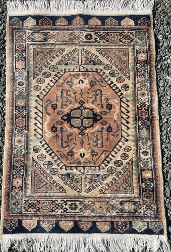 Tapis oriental style caucasien