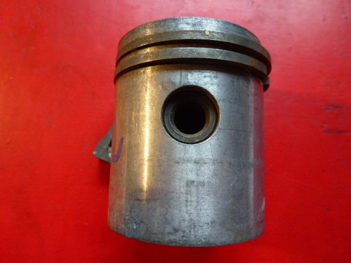 Piston rene gillet - rene,