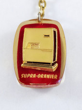 KEYRING - SUPER-ORANGE - OIL HEATING, resin vintage 1960s -