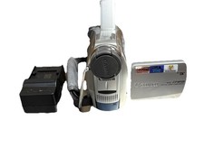 Canon NTSC ZR65MC Mini DV Digital Video Camcorder 400x Digital Zoom
