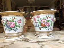 Paire De Magnifiques Caches