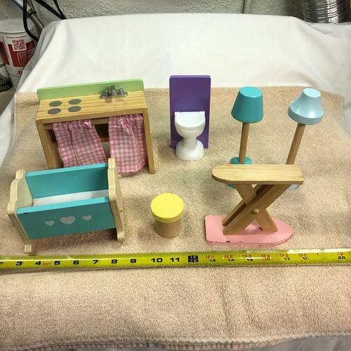 Lot pieces wood - of,