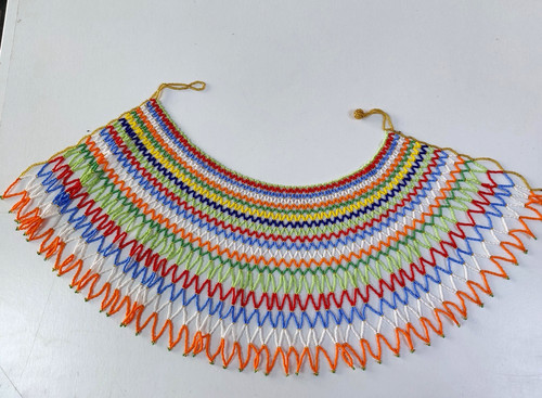 Collier ras cou africaine - cou,
