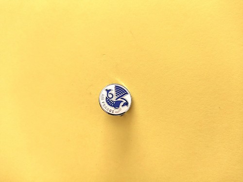 Rare ancien mini insigne - rare,