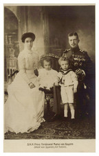 Mary Theresa of Bourbon, Prince Ferdinand Mary of Bavaria and their children 