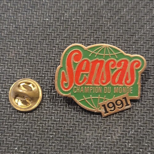 Pin vintage pins collector - pins,