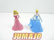 FIG21 lot 2 figurines PVC DISNEY princesse BELLE AU BOIS DORMANT CENDRILLON 6cm