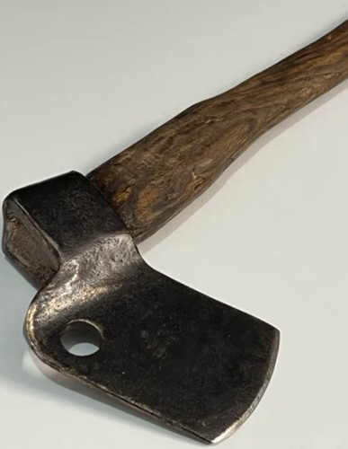 Outil ancien hache boiser - ancien,
