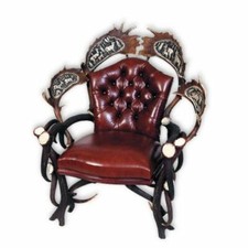 Fauteuil avec vrai bois de cerf et daim. Corne. M: 90x80cm x H 120cm 111107 