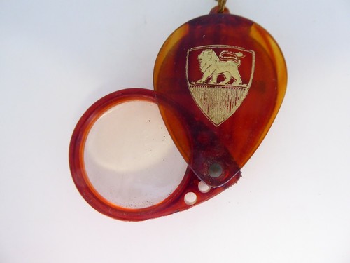 Rare porte clés key - rare,