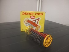 DINKY TOYS HAY RAKE N°324