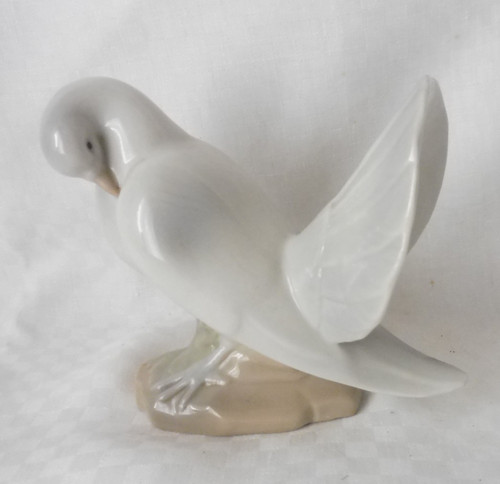 Statuette porcelaine - statuette,
