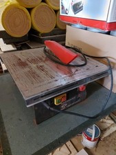 Coupe Carreaux Électrique Et Eaux 