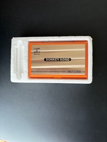 Donkey kong game watch - kong, &