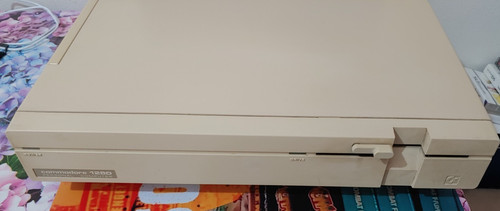 Commodore 128 base unit - commodore,