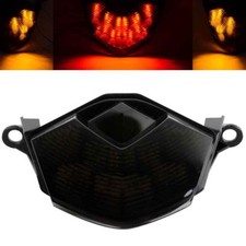 UN FEU ARRIERE FUMEE