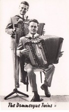 ACCORDION, Accordionist The DOMMECGUE TWINS