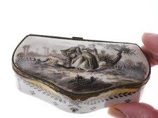 Antique French Porcelain snuff box marked Sceaux 1777