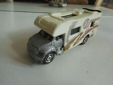 Matchbox Motor Home en gris/blanc