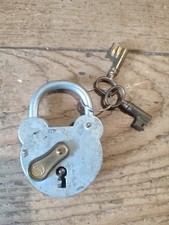 ANCIEN GROS CADENAS A OREILLES De Mickey  AVEC Ses 2  Clés Unis France ETH 