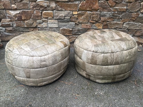Paire anciens poufs - d'anciens,