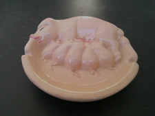 CENDRIER EN FORME DE TRUIE ALLAITANT SES PORCELETS TRES ORIGINAL