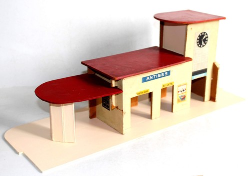Hornby n 14 - 1/43, n°14