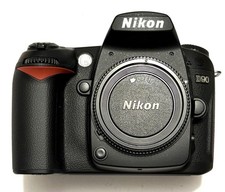 Nikon D90 12.3mp body 1208 shutter count 1% used 98% condition wow