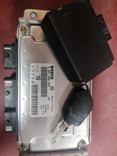 Calculateur moteur peugeot 106 - moteur,