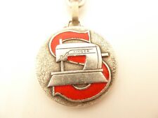 RARE Keychain / Key Ring - AUGIS - SINGER - SEWING MACHINE - SEWING MACHINE