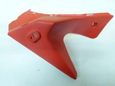 Cache latéral droit origine