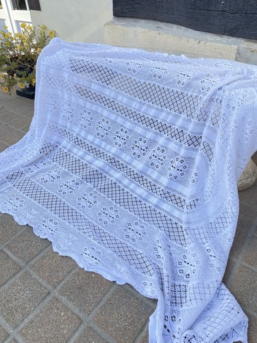 Couvre lit grande nappe - /,