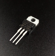 Régulateur de tension 7805 CV